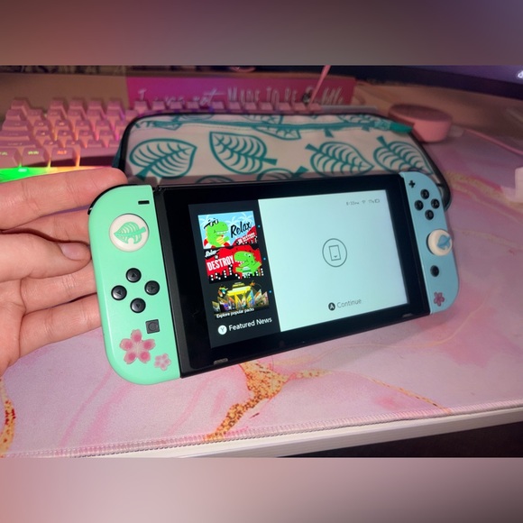 Nintendo Switch bundle - Picture 2 of 4